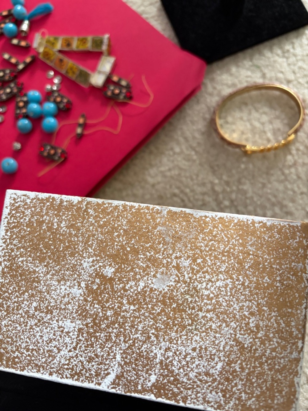 Lot/box Fashion Bracelets,bracelet/matching earrings & broken bracelet pieces - Picture 13 of 14